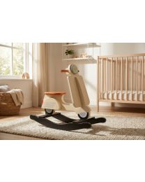 Rockende scooter crème